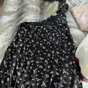 American Eagle one shoulder dress. Size Medium.